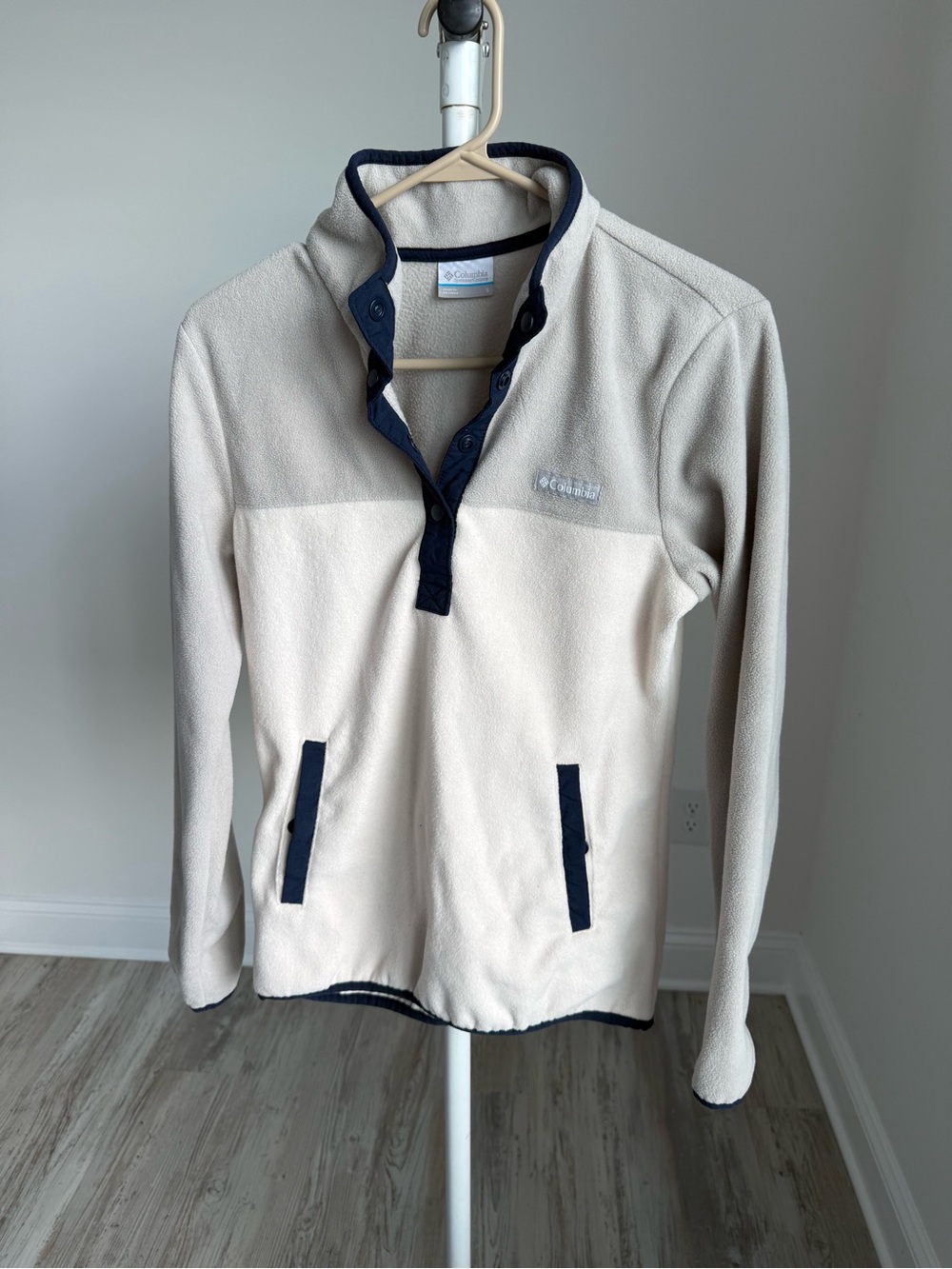 Columbia Women’s Cream Fleece Snap Pullover with Navy Trim